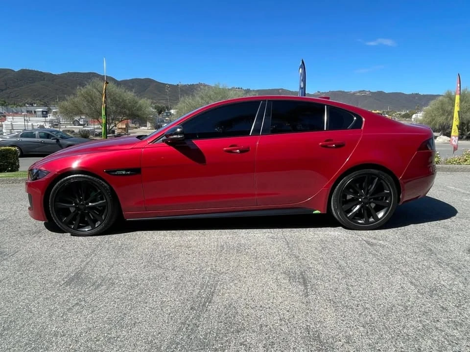 2019 Jaguar XE - Image 5 of 15