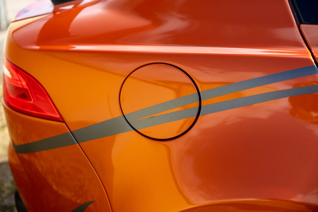2019 Jaguar XE - Image 28 of 31