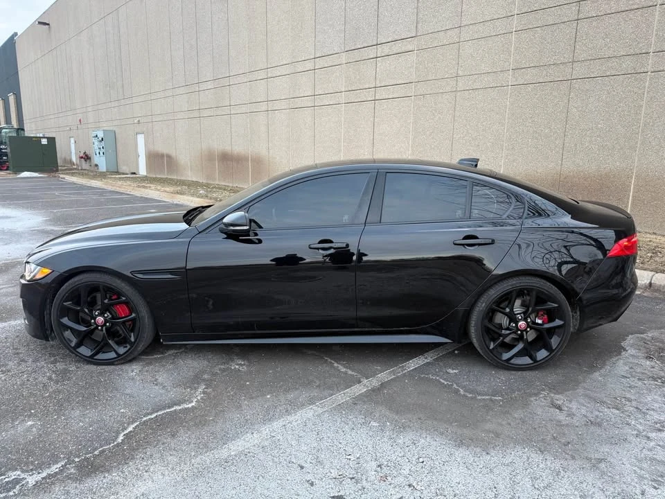2019 Jaguar XE - Image 7 of 19