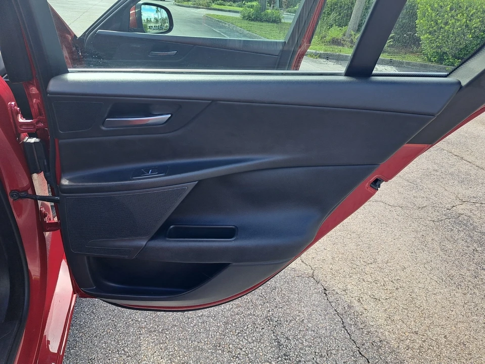 2019 Jaguar XE - Image 12 of 21