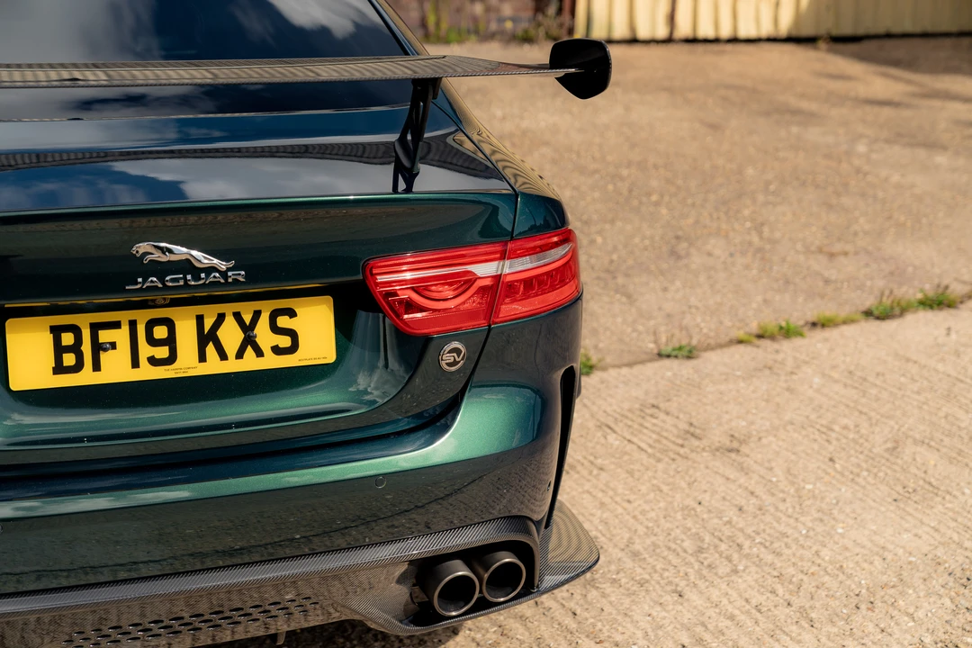 2019 Jaguar XE - Image 12 of 31