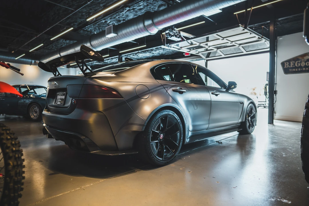 2019 Jaguar XE - Image 30 of 31