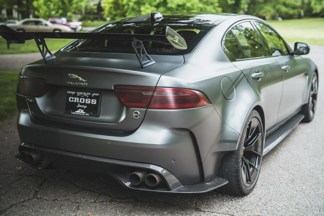 2019 Jaguar XE - Image 19 of 31