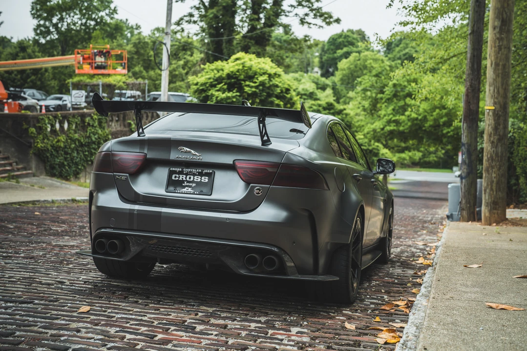 2019 Jaguar XE - Image 20 of 31
