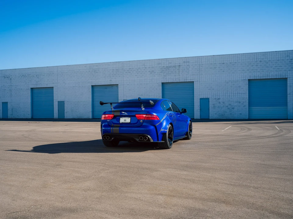 2019 Jaguar XE - Image 30 of 31