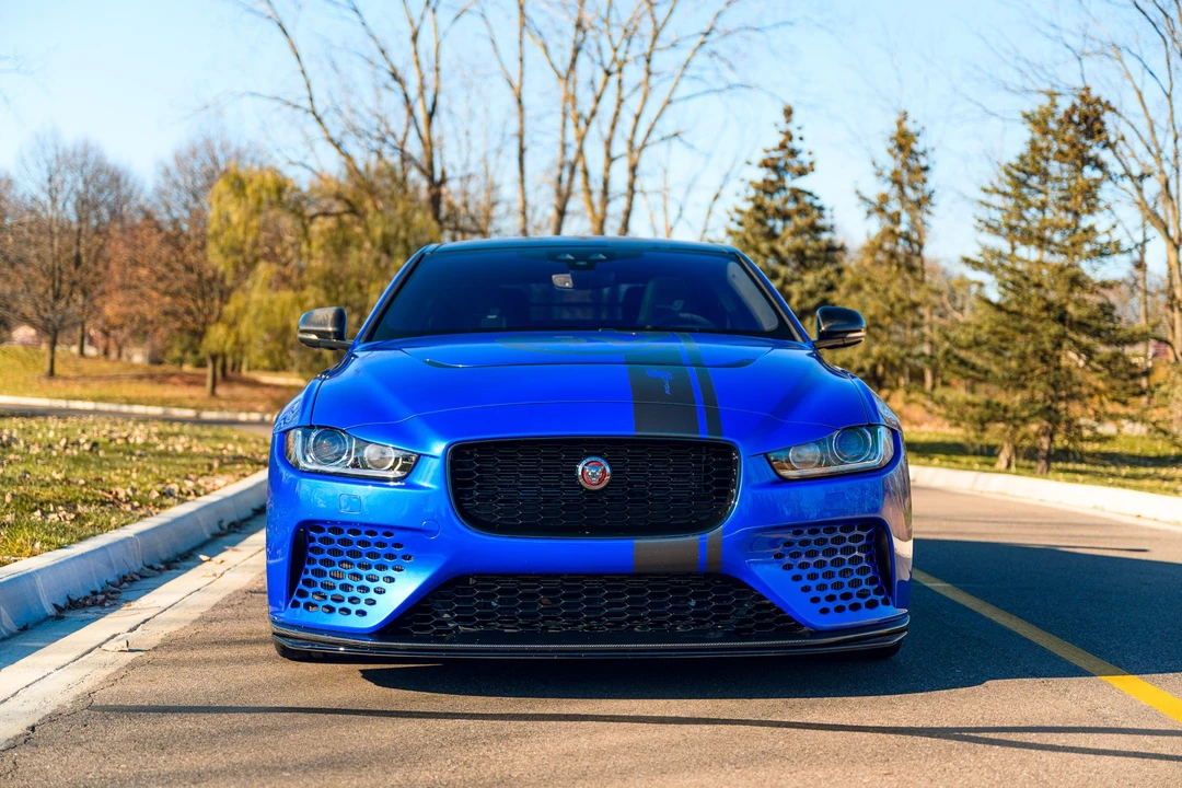 2019 Jaguar XE - Image 20 of 31