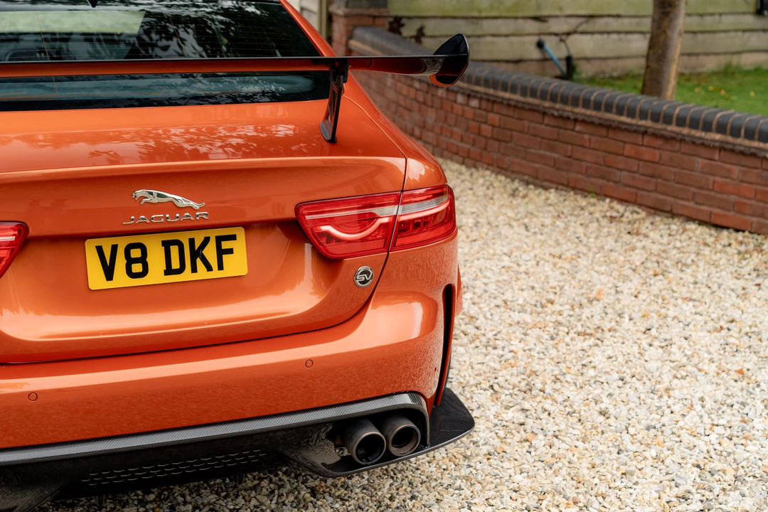 2019 Jaguar XE - Image 31 of 31