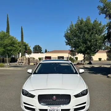 2019 Jaguar XE 25t Landmark Sedan