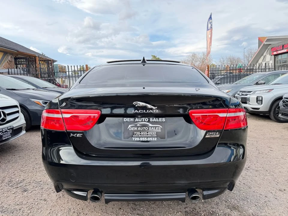 2019 Jaguar XE - Image 6 of 20