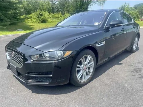 2019 Jaguar XE 25t Premium Sedan