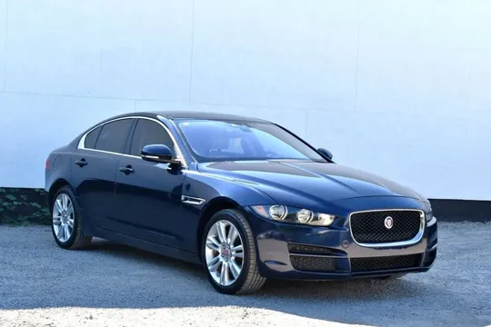 2019 Jaguar XE XE 25t Premium Sedan 4D