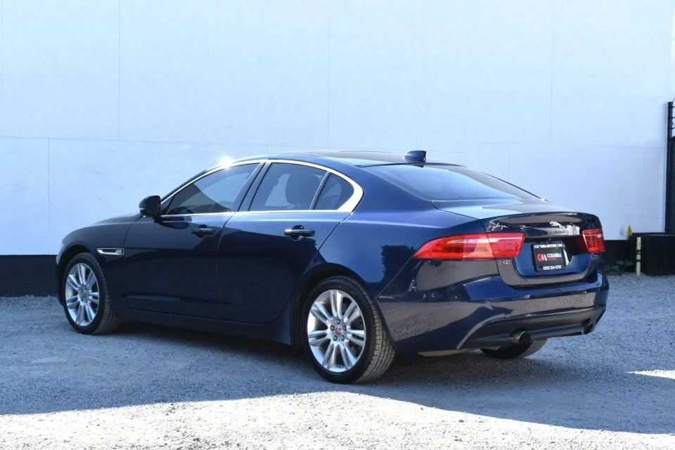 2019 Jaguar XE - Image 2 of 18