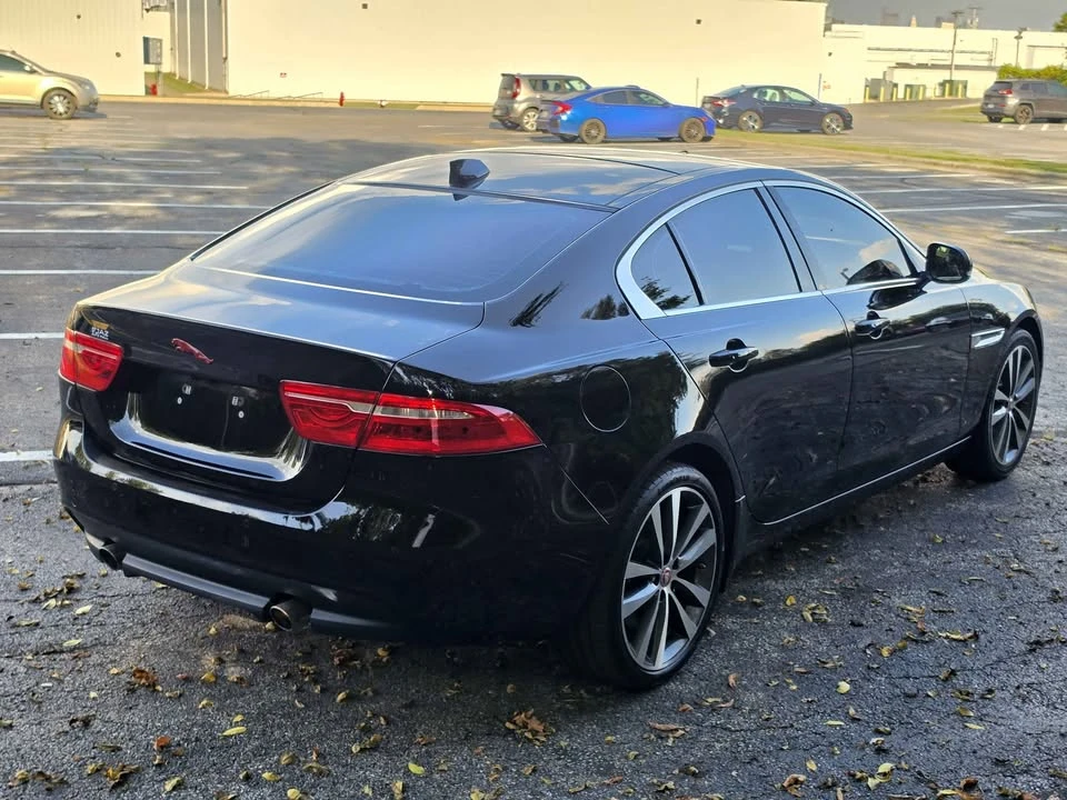 2019 Jaguar XE - Image 6 of 20