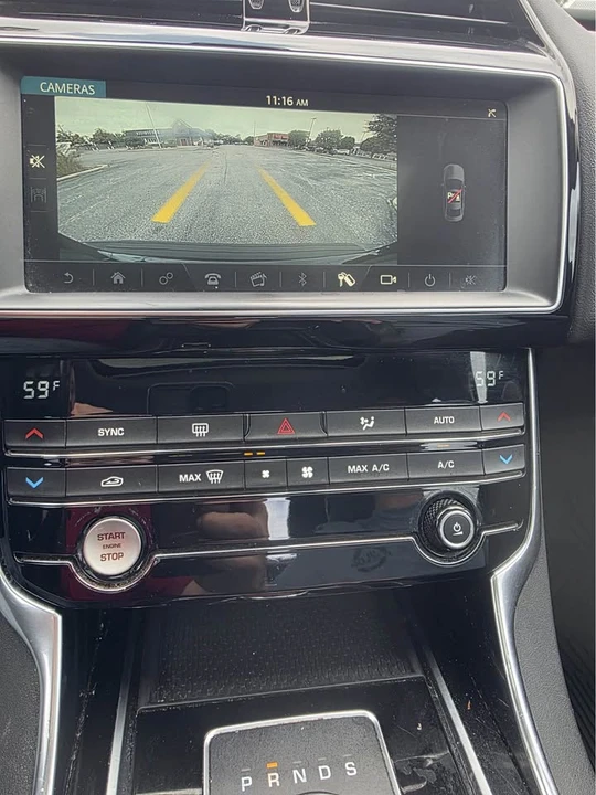 2019 Jaguar XE - Image 5 of 12