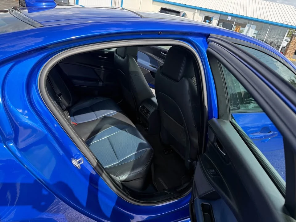 2019 Jaguar XE - Image 18 of 19