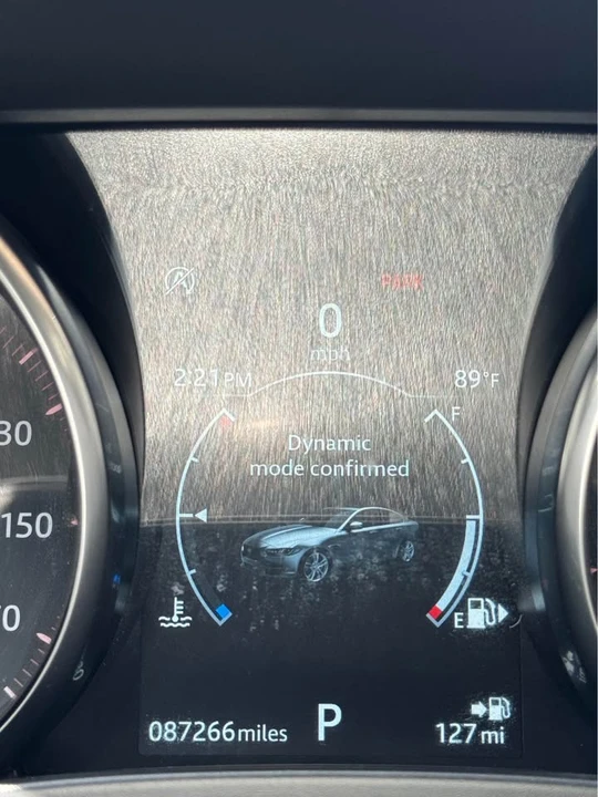 2019 Jaguar XE - Image 10 of 10