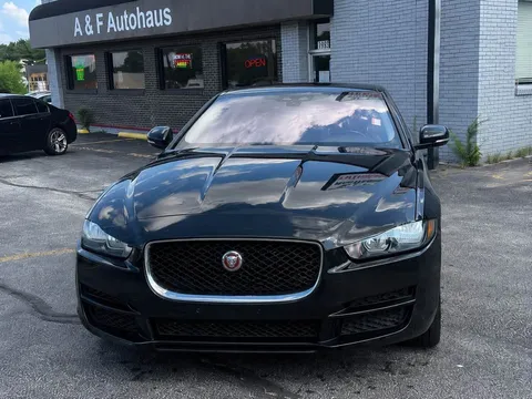 2019 Jaguar XE XE 25t Sedan 4D