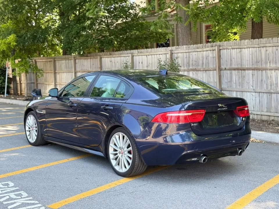 2019 Jaguar XE - Image 6 of 20