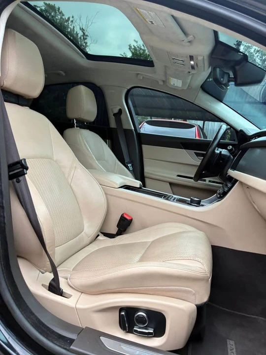 2019 Jaguar X260 XF - Image 11 of 16