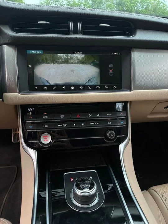 2019 Jaguar X260 XF - Image 10 of 16