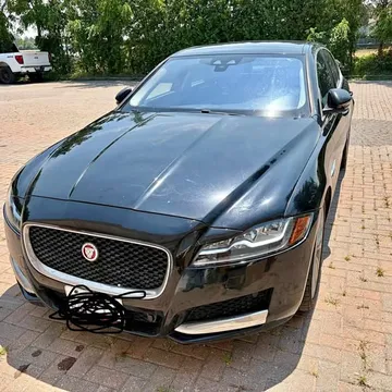 2019 Jaguar XF 25t Prestige