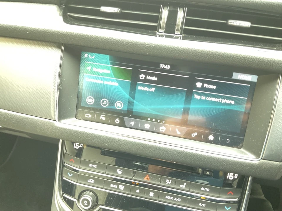 2019 Jaguar X260 XF - Image 26 of 30