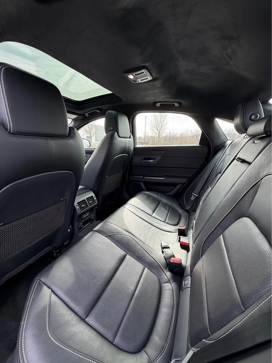 2019 Jaguar X260 XF - Image 16 of 18