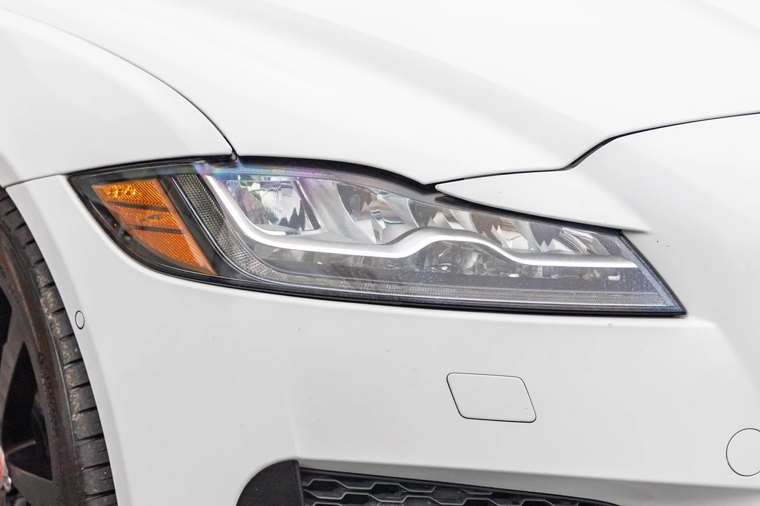 2019 Jaguar X260 XF - Image 9 of 31