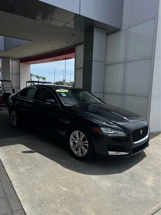 2019 Jaguar X260 XF - Image 2 of 8