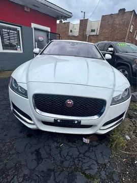 2019 Jaguar XF XF 25t Sedan 4D