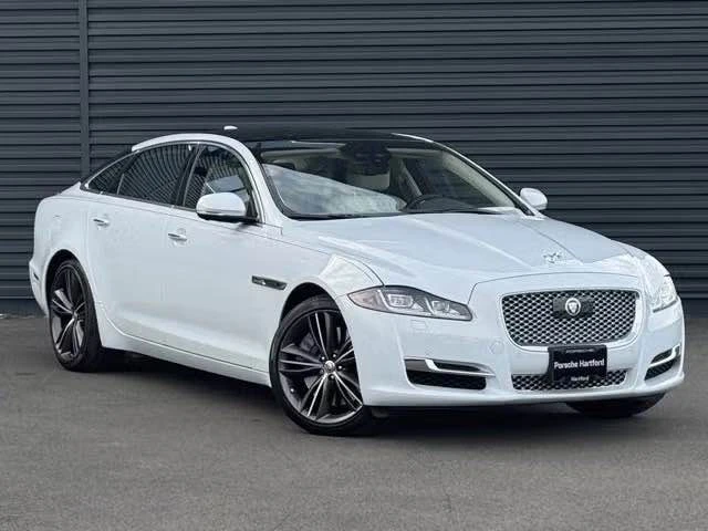 2019 Jaguar X351 XJ - Image 6 of 15