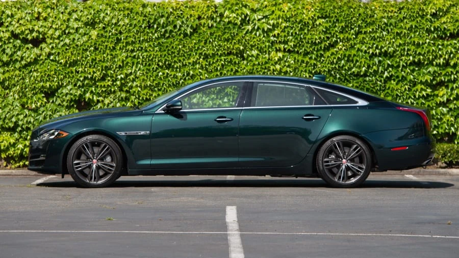 2019 Jaguar X351 XJ - Image 2 of 30