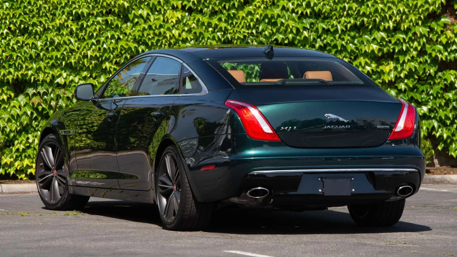 2019 Jaguar X351 XJ - Image 13 of 30