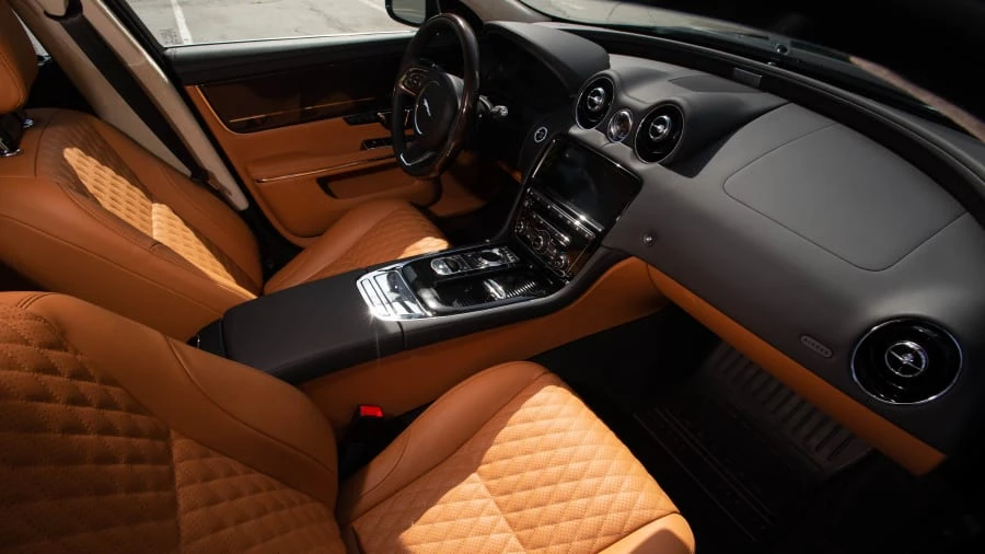 2019 Jaguar X351 XJ - Image 21 of 30