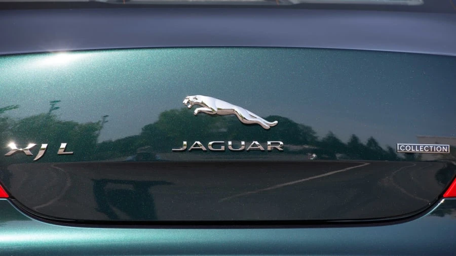 2019 Jaguar X351 XJ - Image 28 of 30