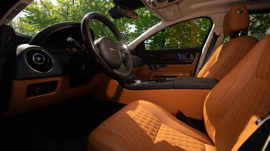 2019 Jaguar X351 XJ - Image 29 of 30