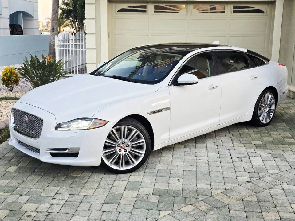 2019 Jaguar X351 XJR - Image 4 of 21