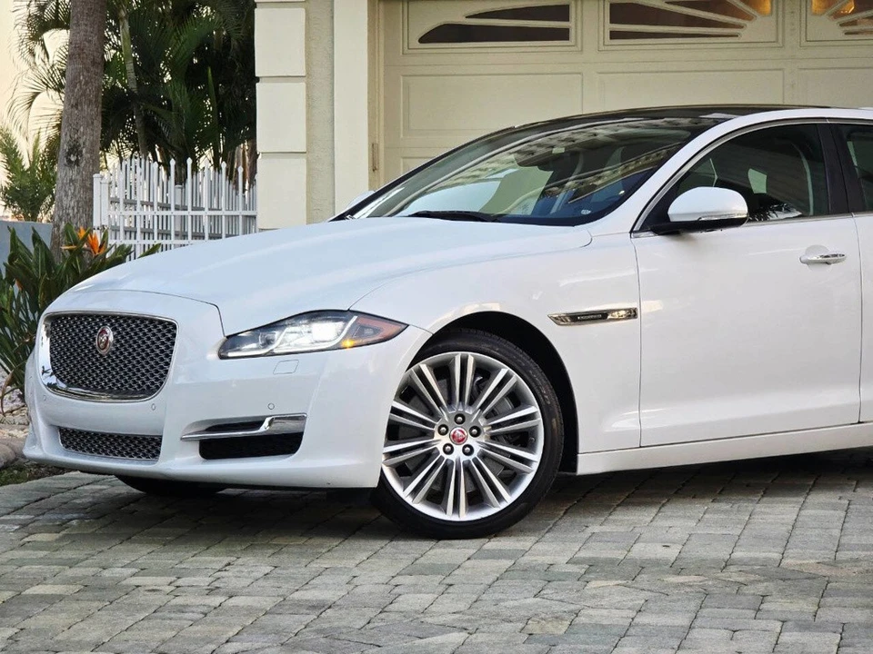 2019 Jaguar X351 XJR - Image 2 of 21