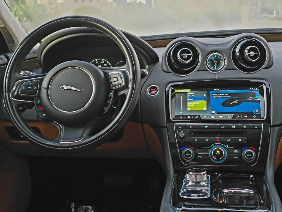 2019 Jaguar X351 XJR - Image 11 of 21