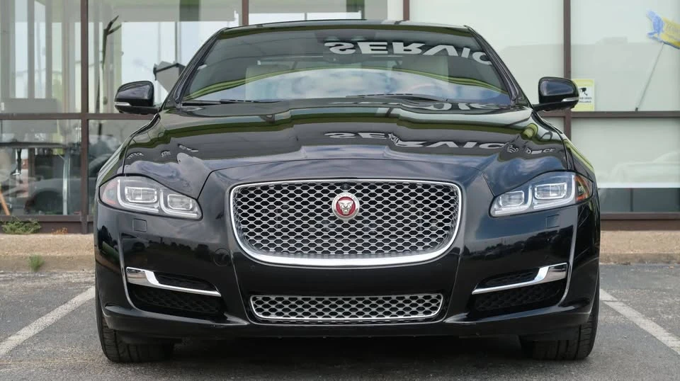 2019 Jaguar X351 XJ - Image 2 of 20