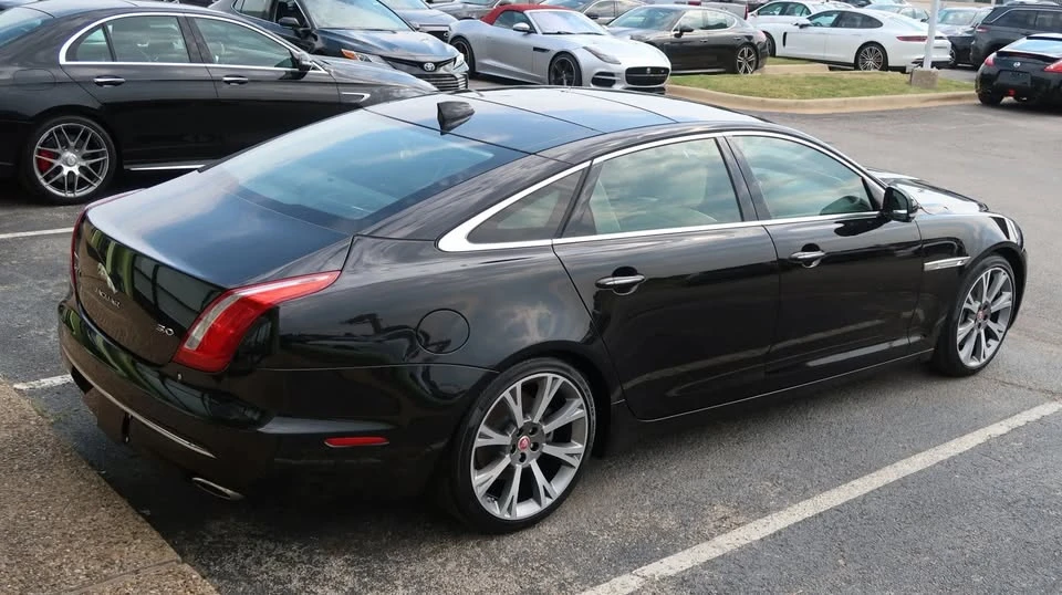2019 Jaguar X351 XJ - Image 13 of 20