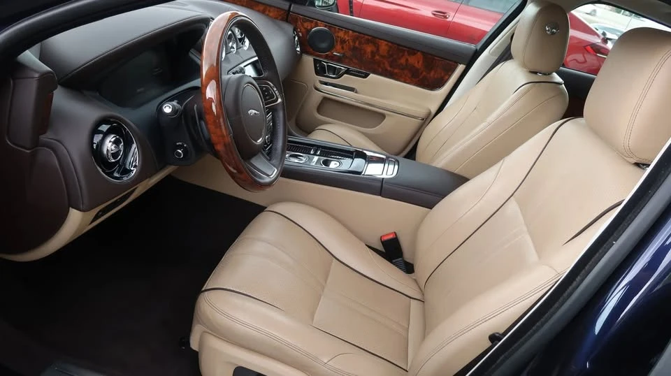 2019 Jaguar X351 XJ - Image 17 of 20