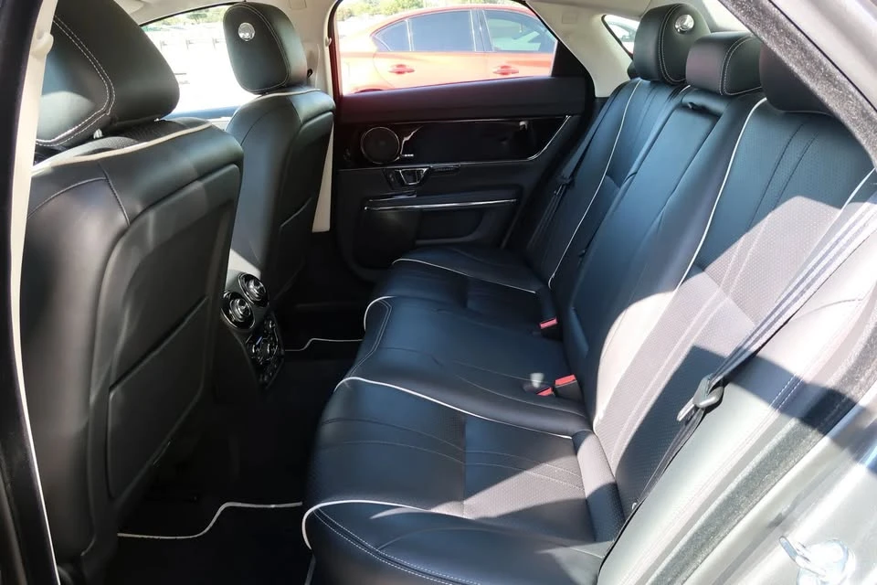 2019 Jaguar X351 XJ - Image 17 of 20