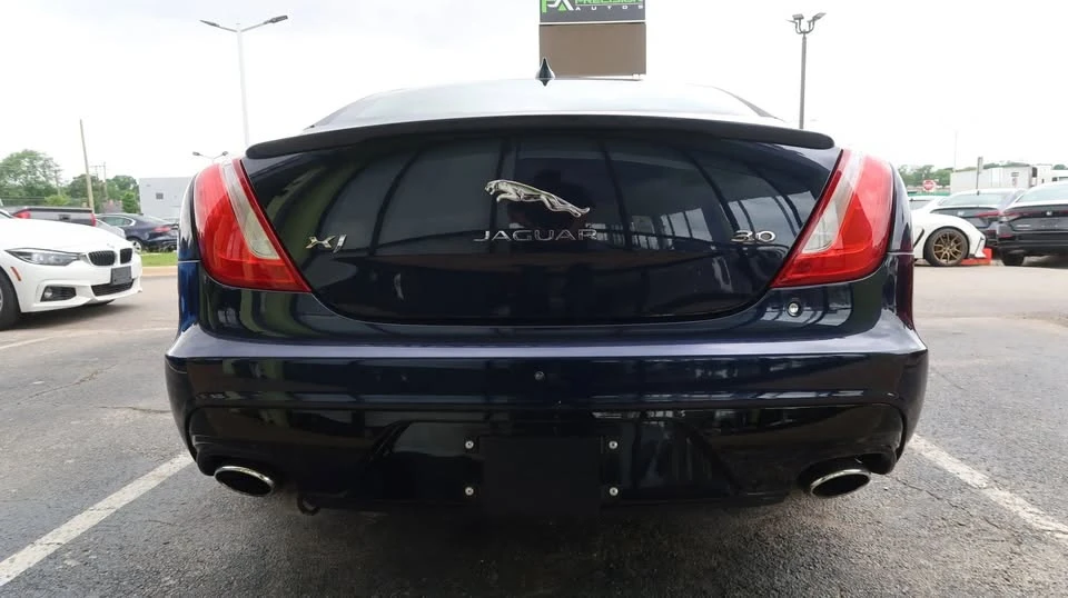 2019 Jaguar X351 XJ - Image 9 of 20