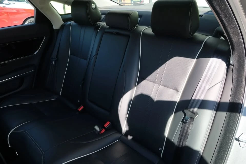 2019 Jaguar X351 XJ - Image 18 of 20