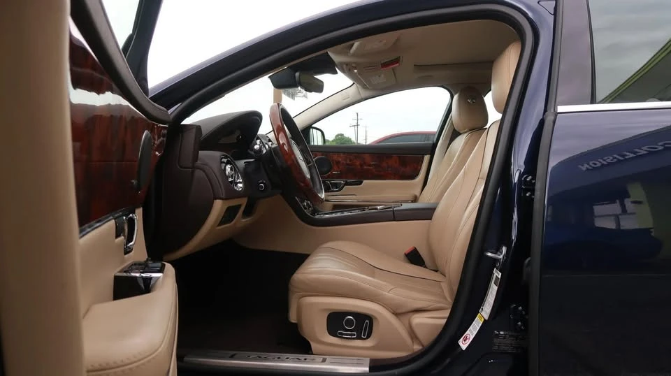 2019 Jaguar X351 XJ - Image 16 of 20