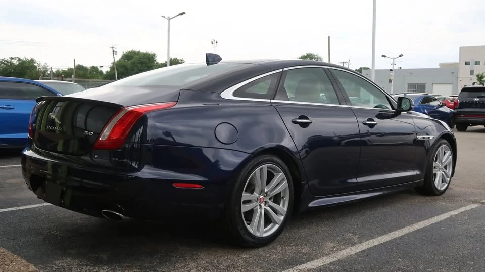 2019 Jaguar X351 XJ - Image 14 of 20