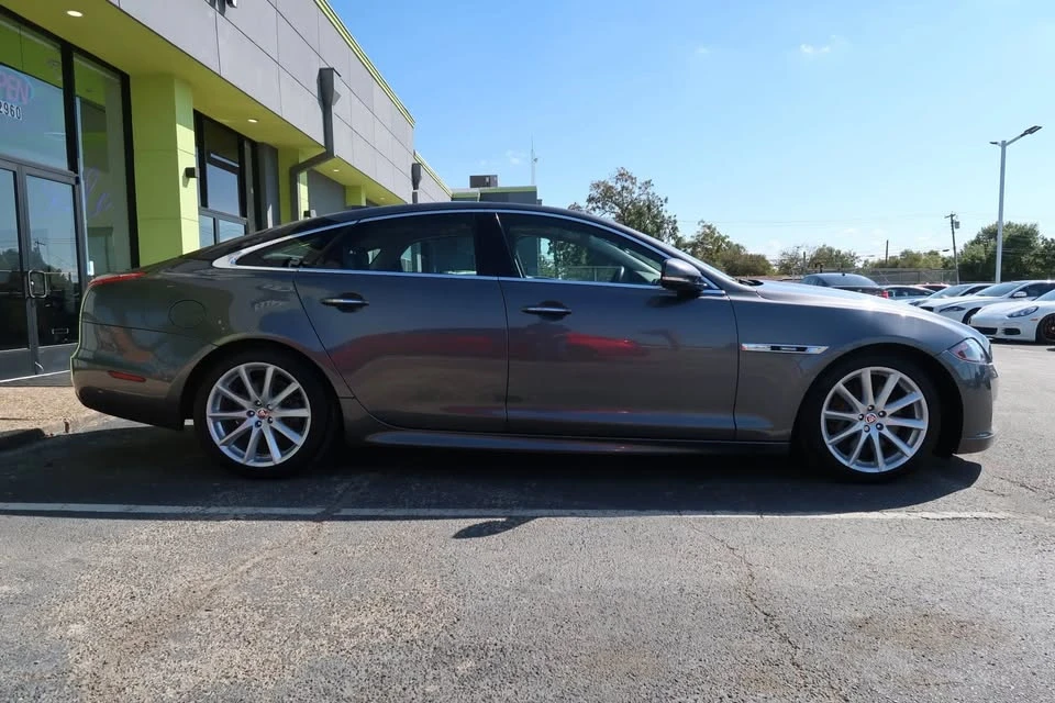 2019 Jaguar X351 XJ - Image 7 of 20