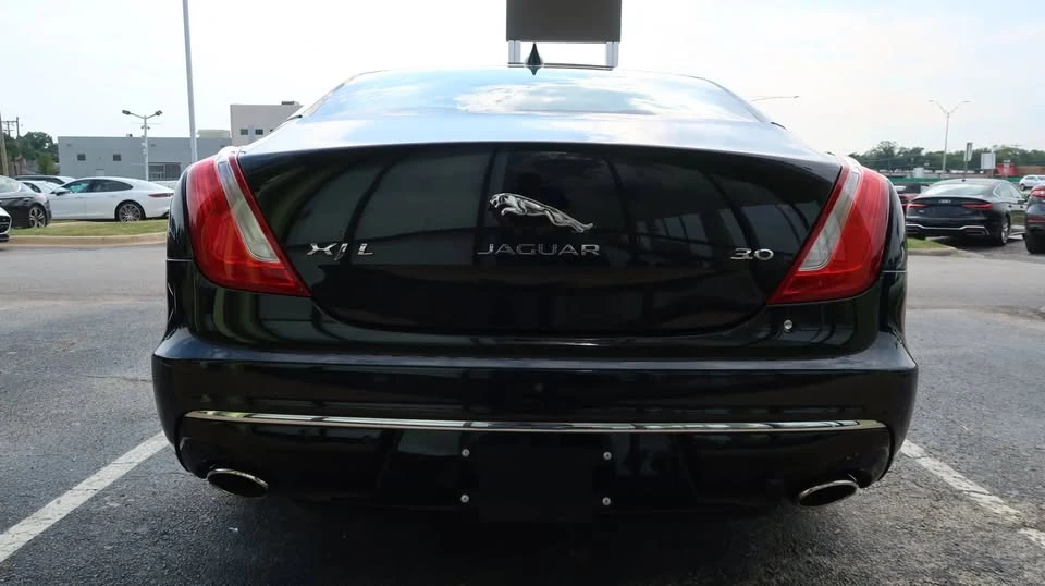 2019 Jaguar X351 XJ - Image 9 of 20