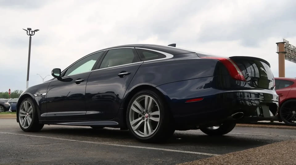 2019 Jaguar X351 XJ - Image 13 of 20